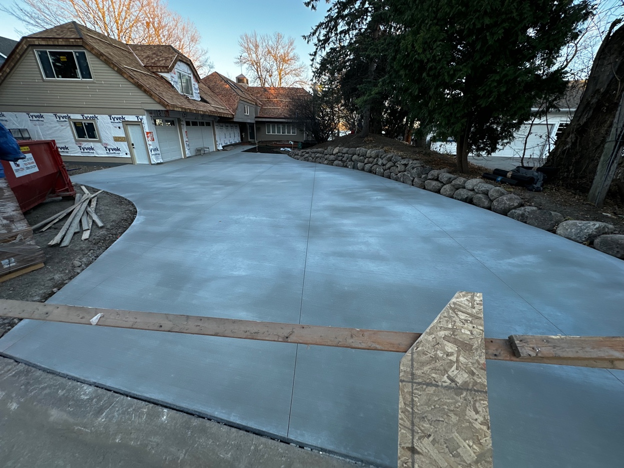 New construction concrete driveway in Elk River, MN