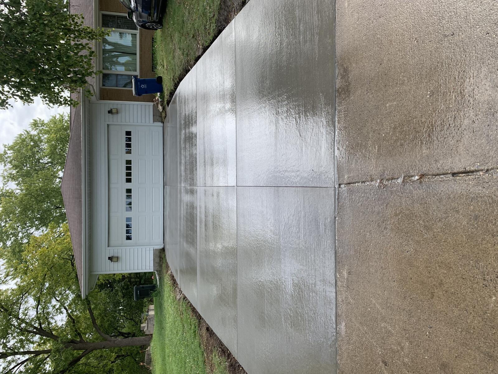 Residential driveway replacement in Plymouth, MN neighborhood