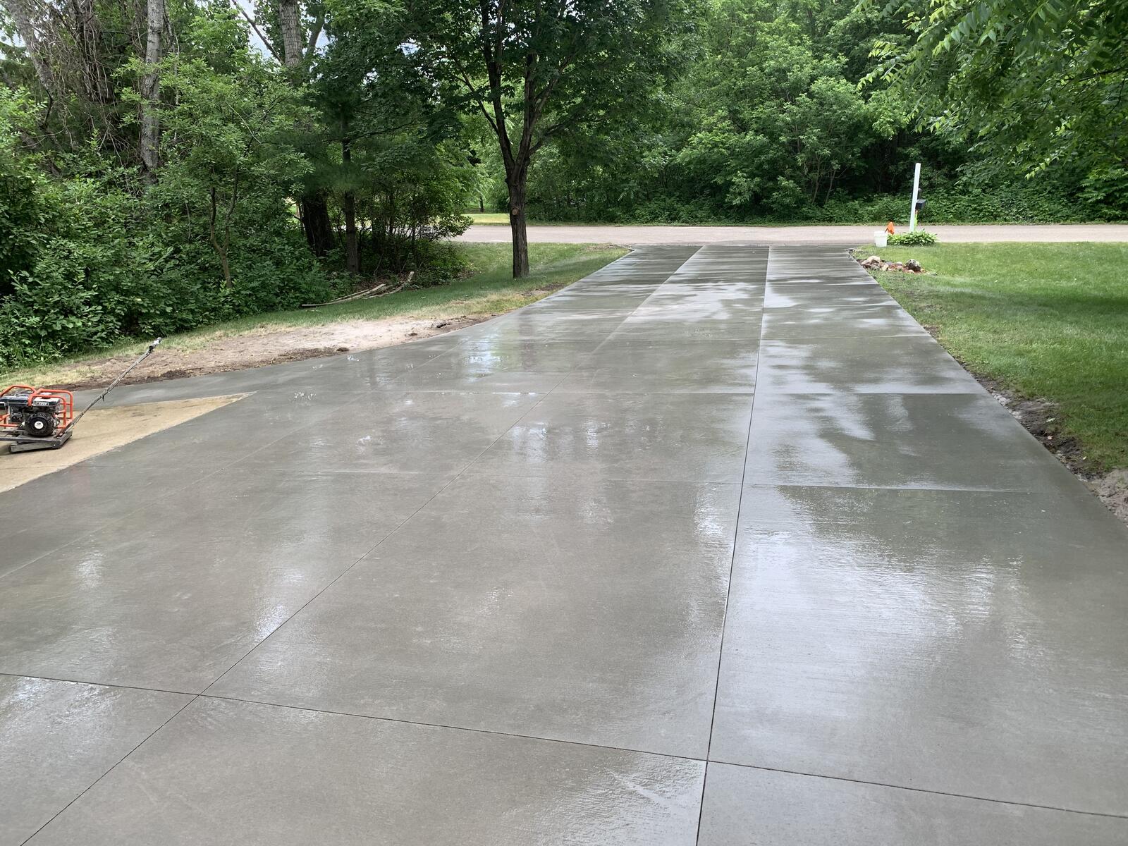 Concrete driveway in Ramsey, MN