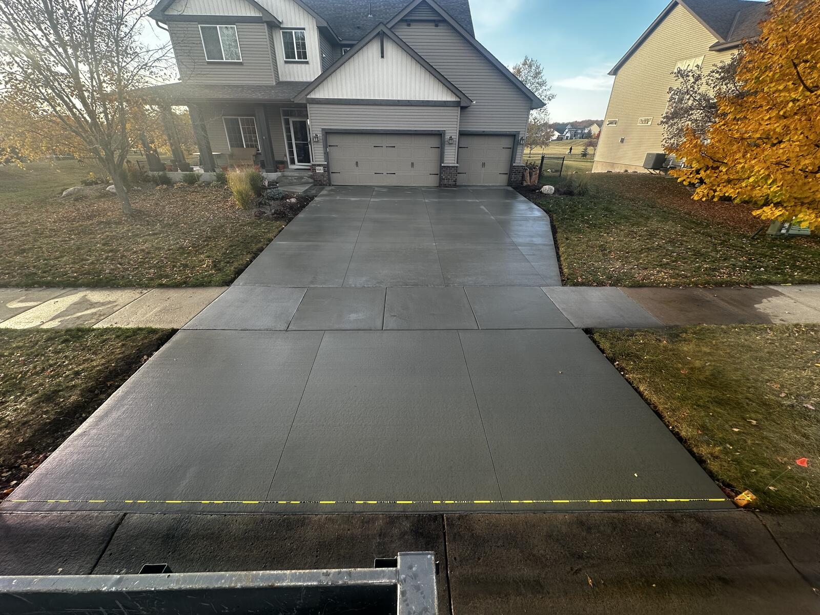 Residential driveway in St. Bonifacius, MN